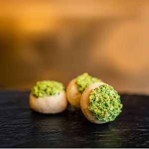 فروشگاه لیونز سوییتس Livens Sweets - 3