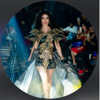 نیلوفر باجالانلو Niloufar Bajalanlou