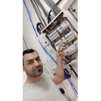 فروشنده . برق کار و خدمات فنی ساختمانی