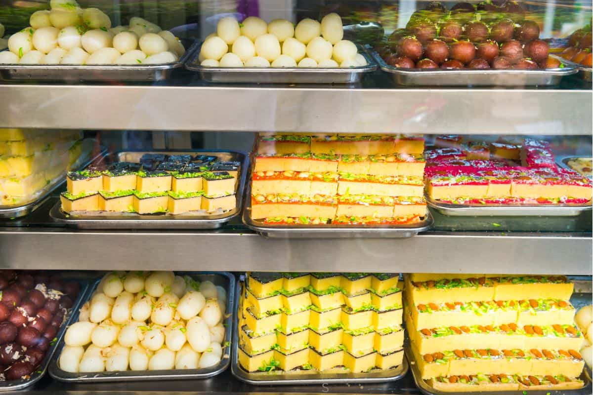 شیرینیجات صدف Sadaf Sweet Shop