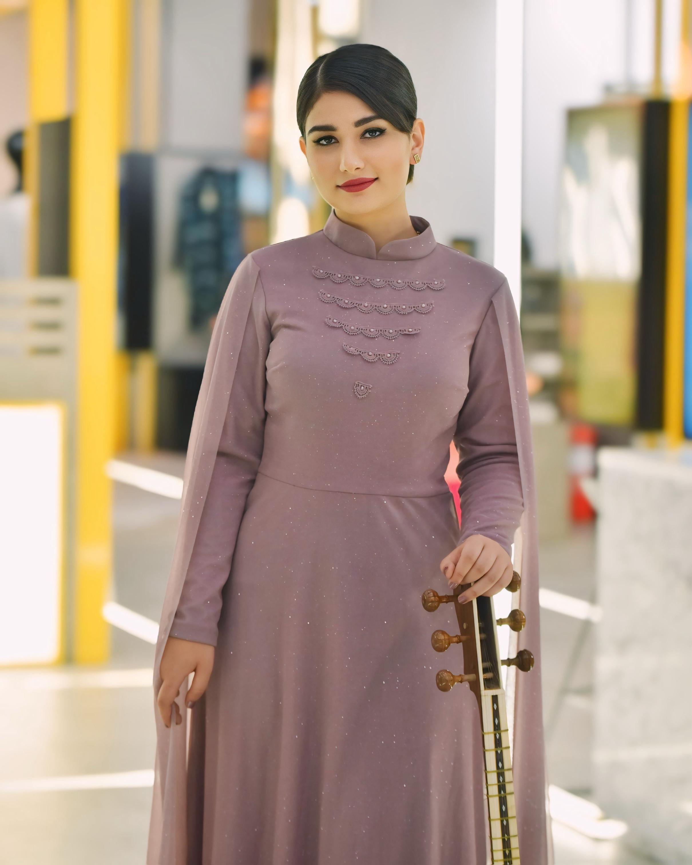 ملیکا تصدیقی Melika Tasdighi