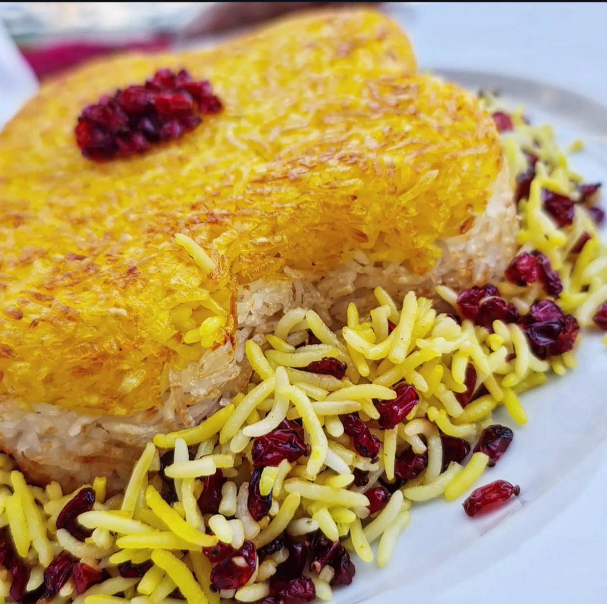رستوران ایران زمین