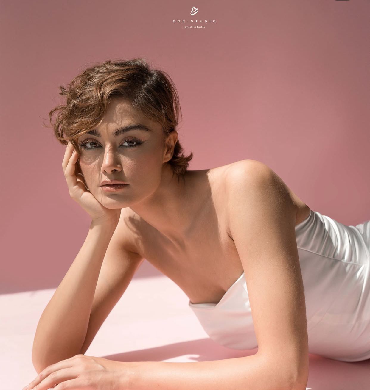 آرایشگاه مگازین Makeup Magazine