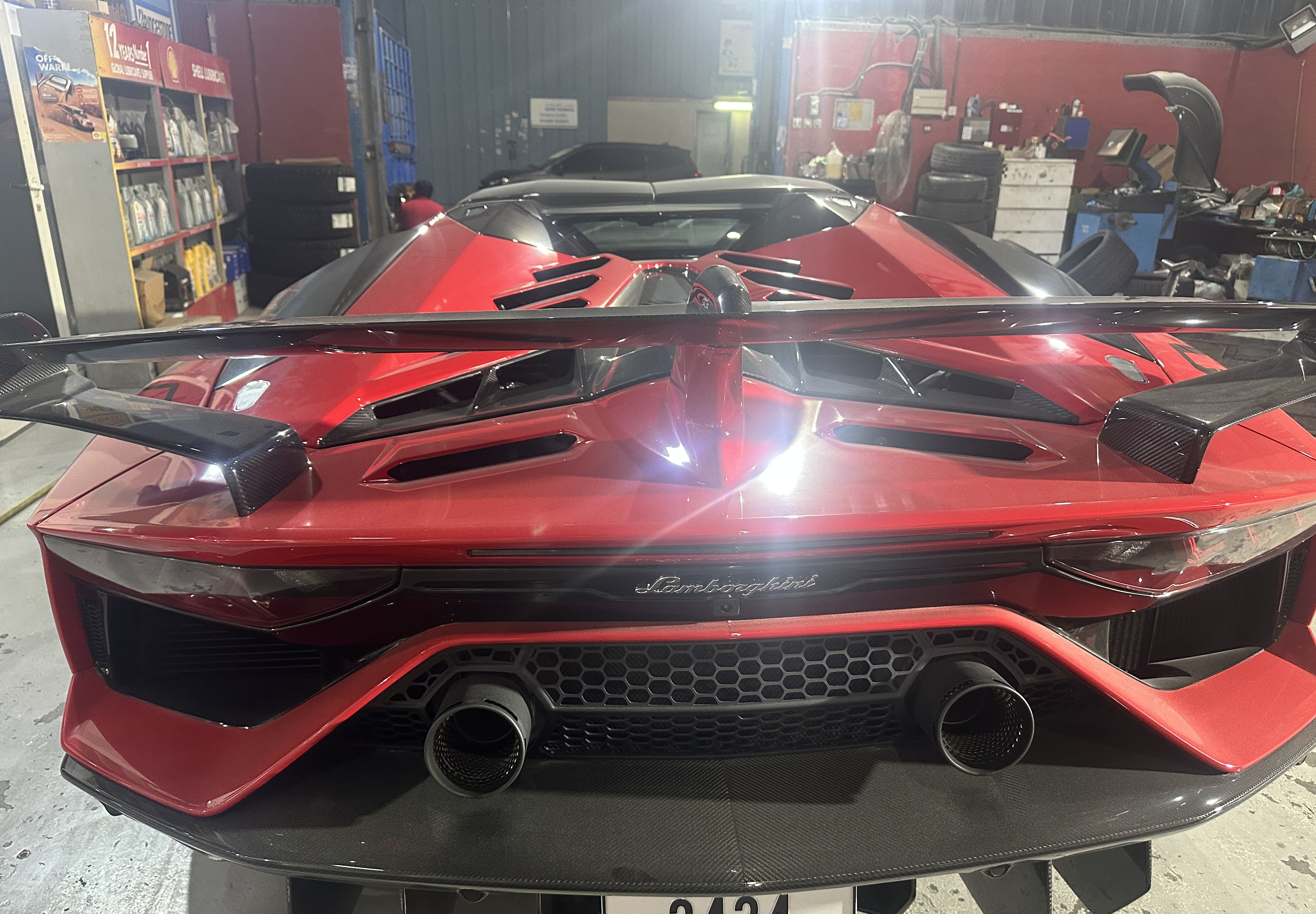 گاراژ منچستر  Manchester Garage