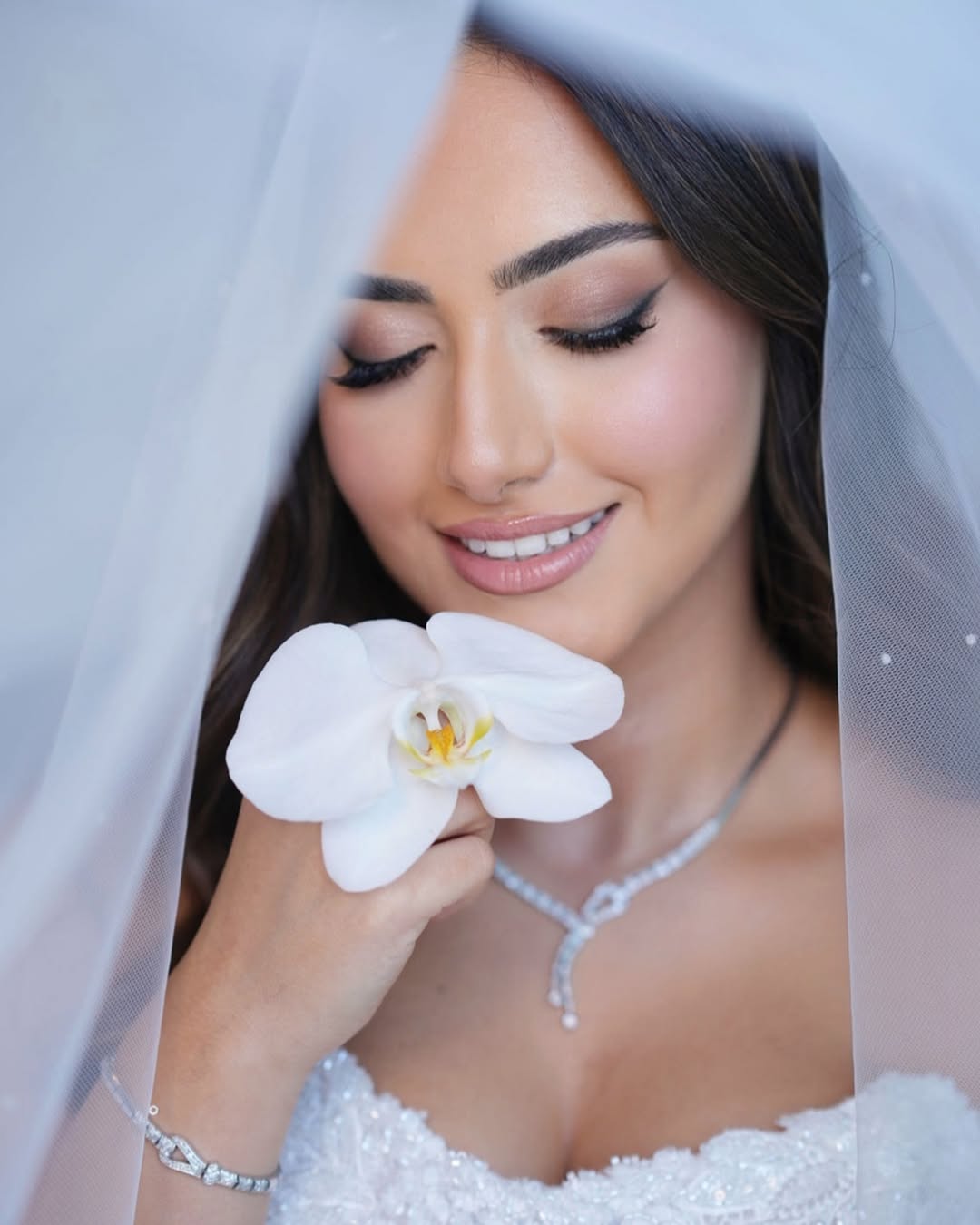 زارا نیکمنش Zara Nikmanesh