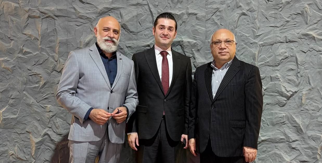 فرهمند آریاشکوه farahmandariashokooh
