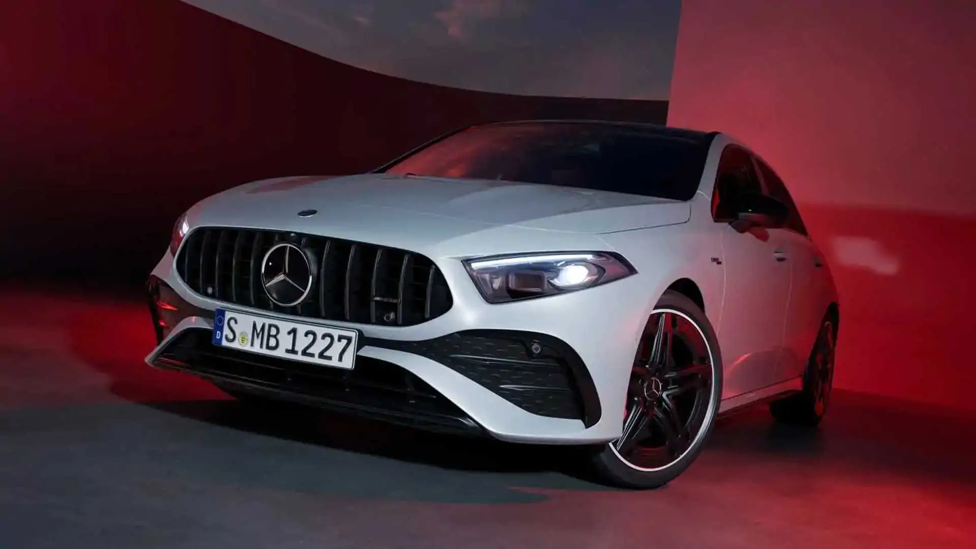 تعمیرگاه خودرو NAJMAT AL MIRAGE VEHICLE REPAIRING